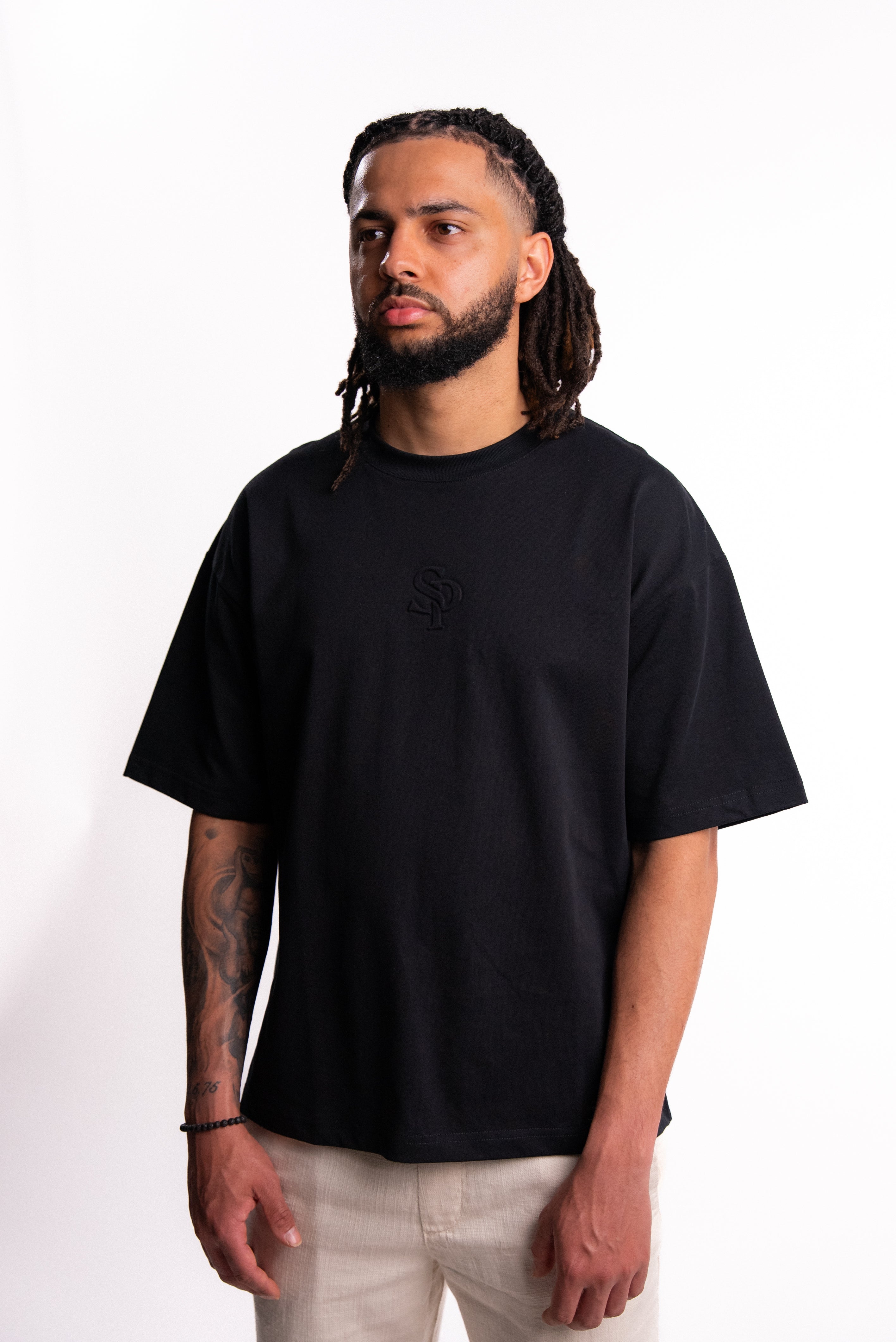 SILNTPLAY Embossed Tee in Obsidian, 280gsm heavyweight combed cotton, boxy fit