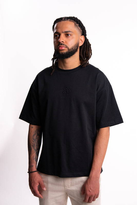 SILNTPLAY Embossed Tee in Obsidian, 280gsm heavyweight combed cotton, boxy fit
